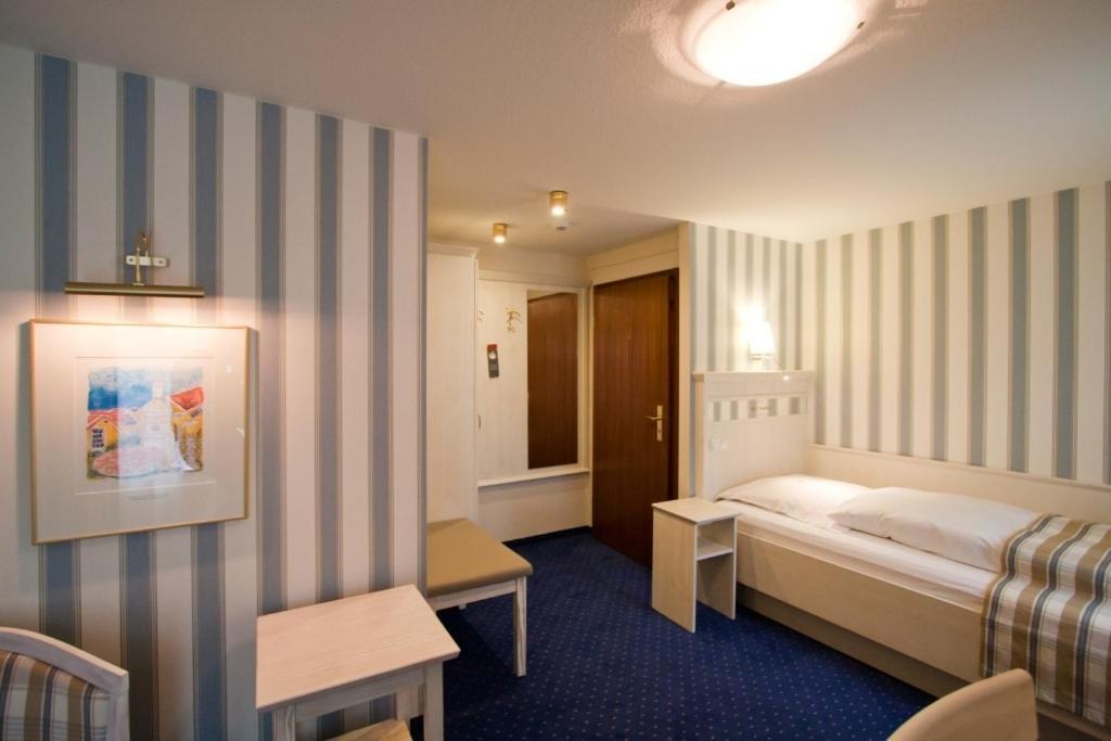 Alter Landkrug Hotel Nortorf Exterior photo